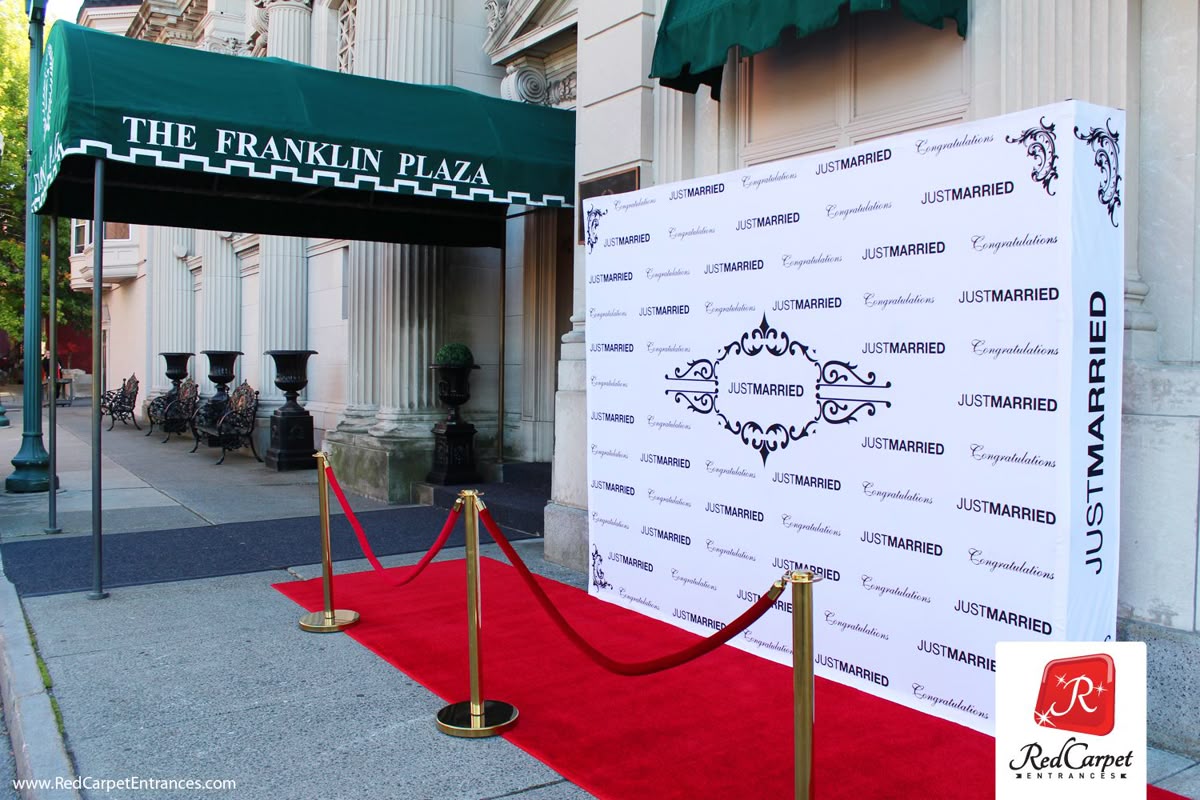 Luxury Red Carpet & Gold Bollards Package